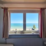 Zeitlos Garni Bed & Breakfast 3*