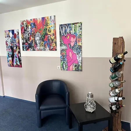 Zeitlos Garni Bed & Breakfast